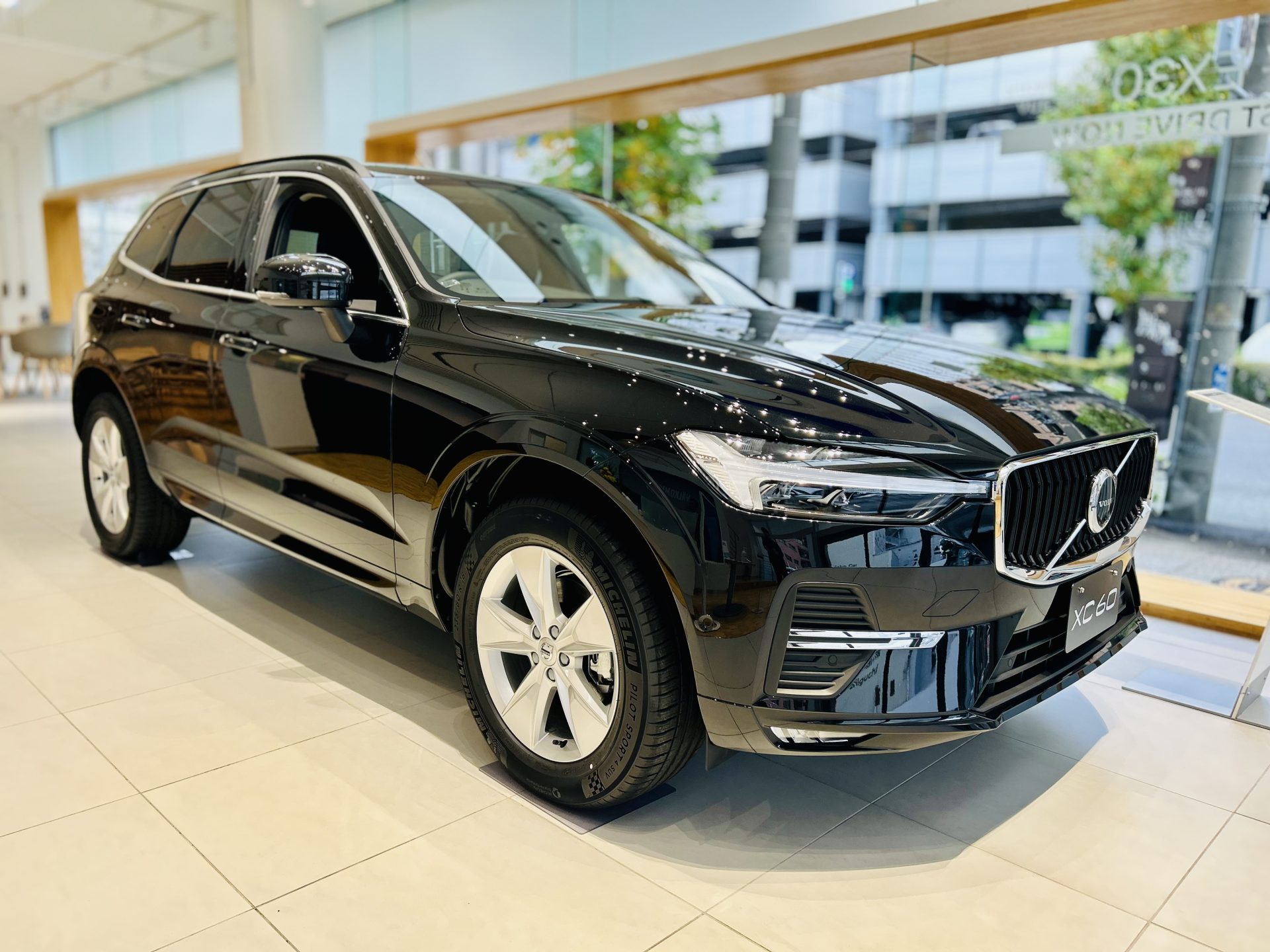 XC60 Plus B5